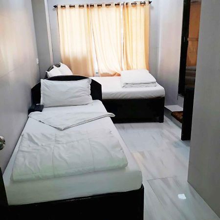 Hotel Holiday Inn Bombay Esterno foto