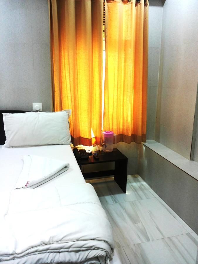 Hotel Holiday Inn Bombay Esterno foto