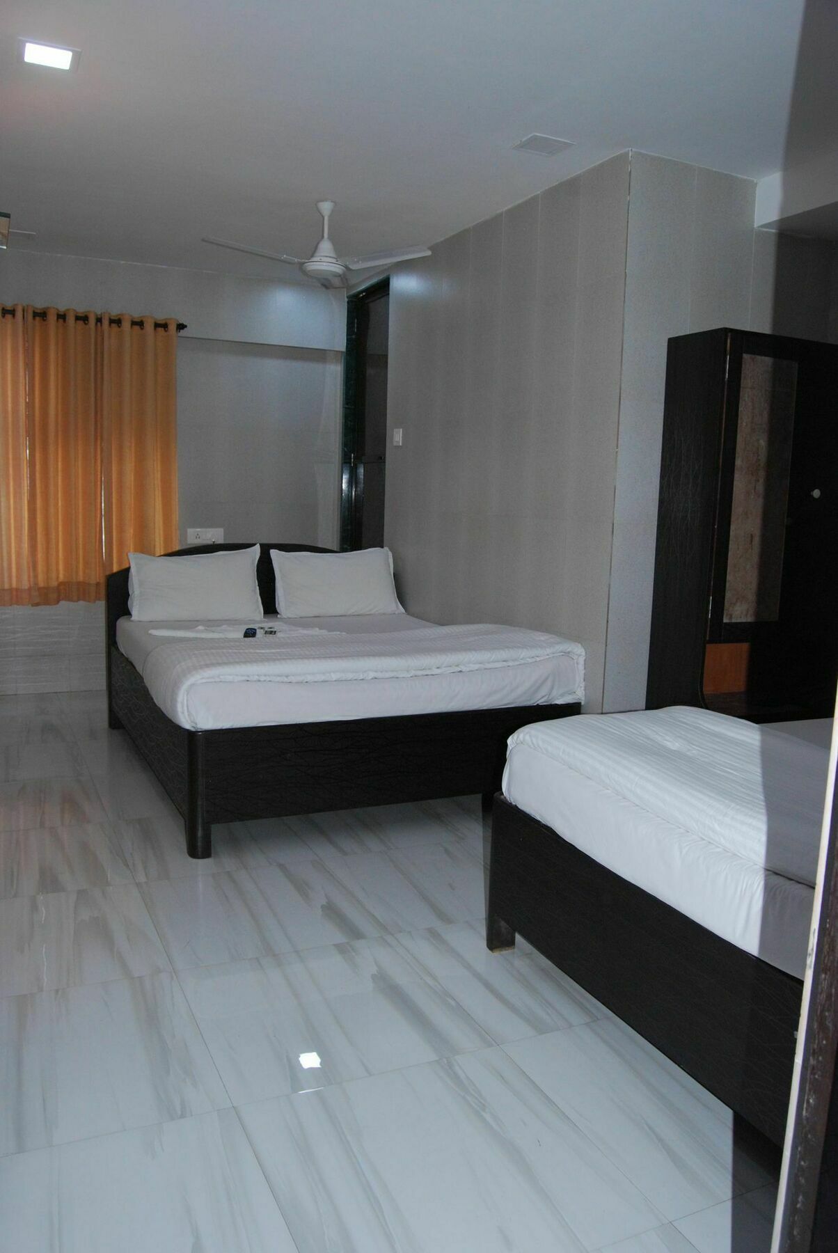 Hotel Holiday Inn Bombay Esterno foto