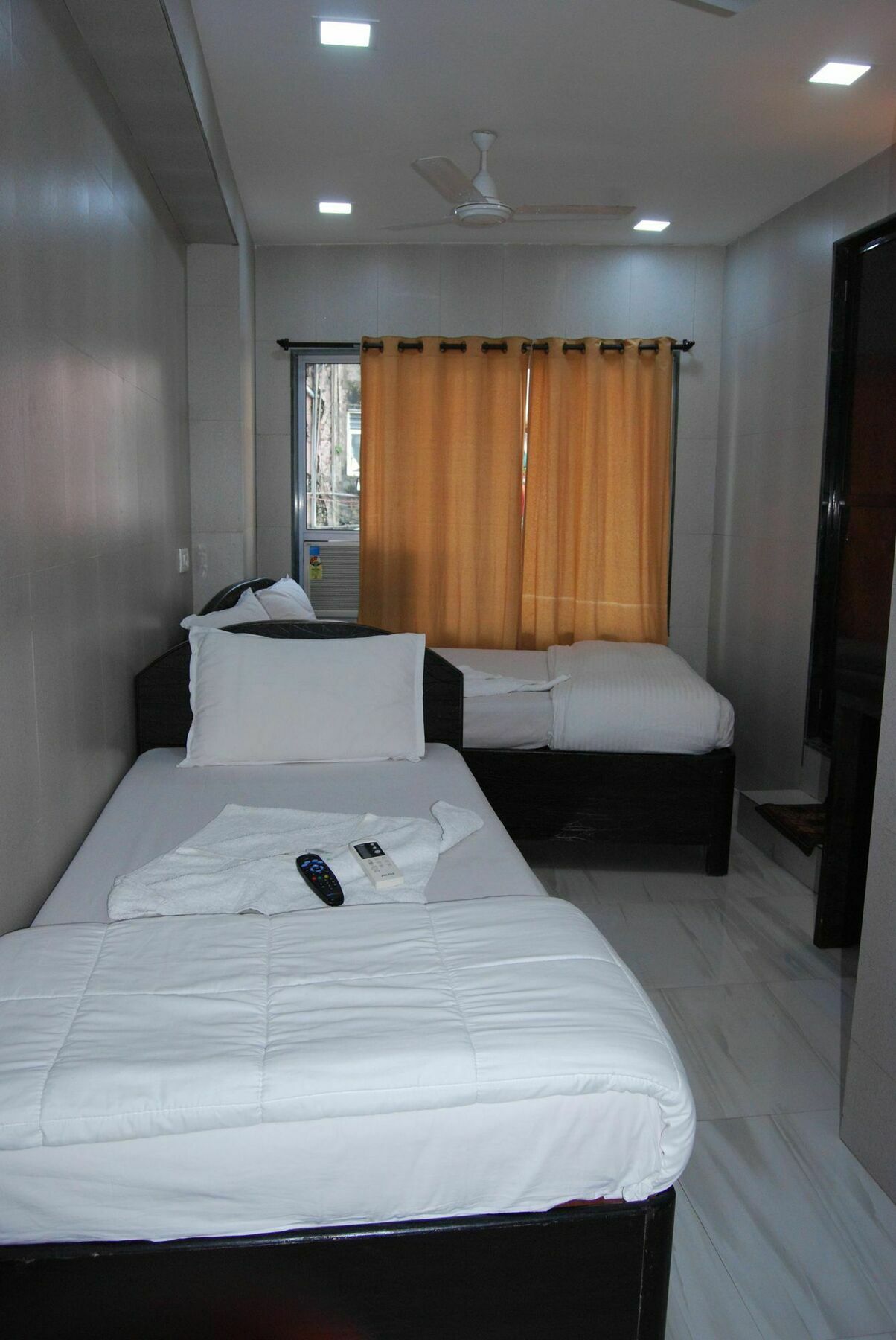 Hotel Holiday Inn Bombay Esterno foto